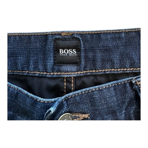 Hugo Boss Dark Wash Straight Leg Jeans With Stretch - Size 36/34 - Picture 8 of 15